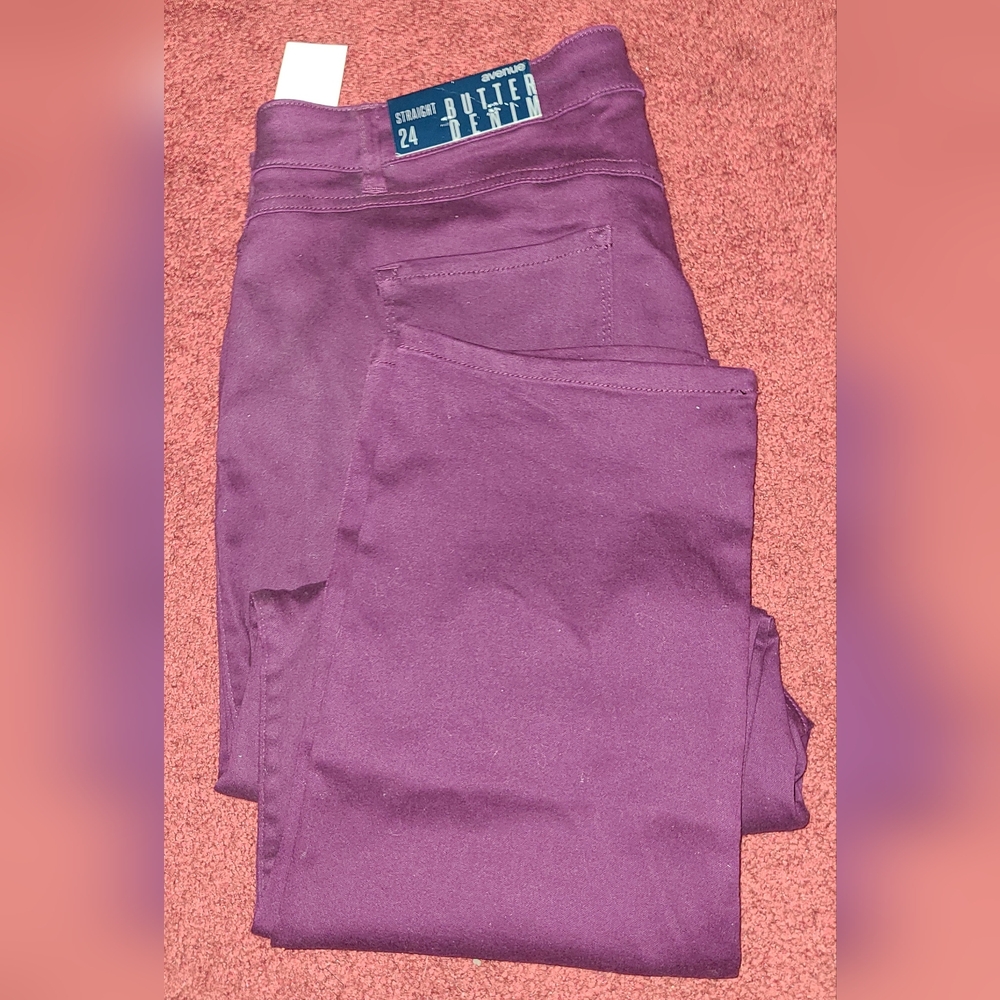 NWT Avenue butter denim straight leg jeans